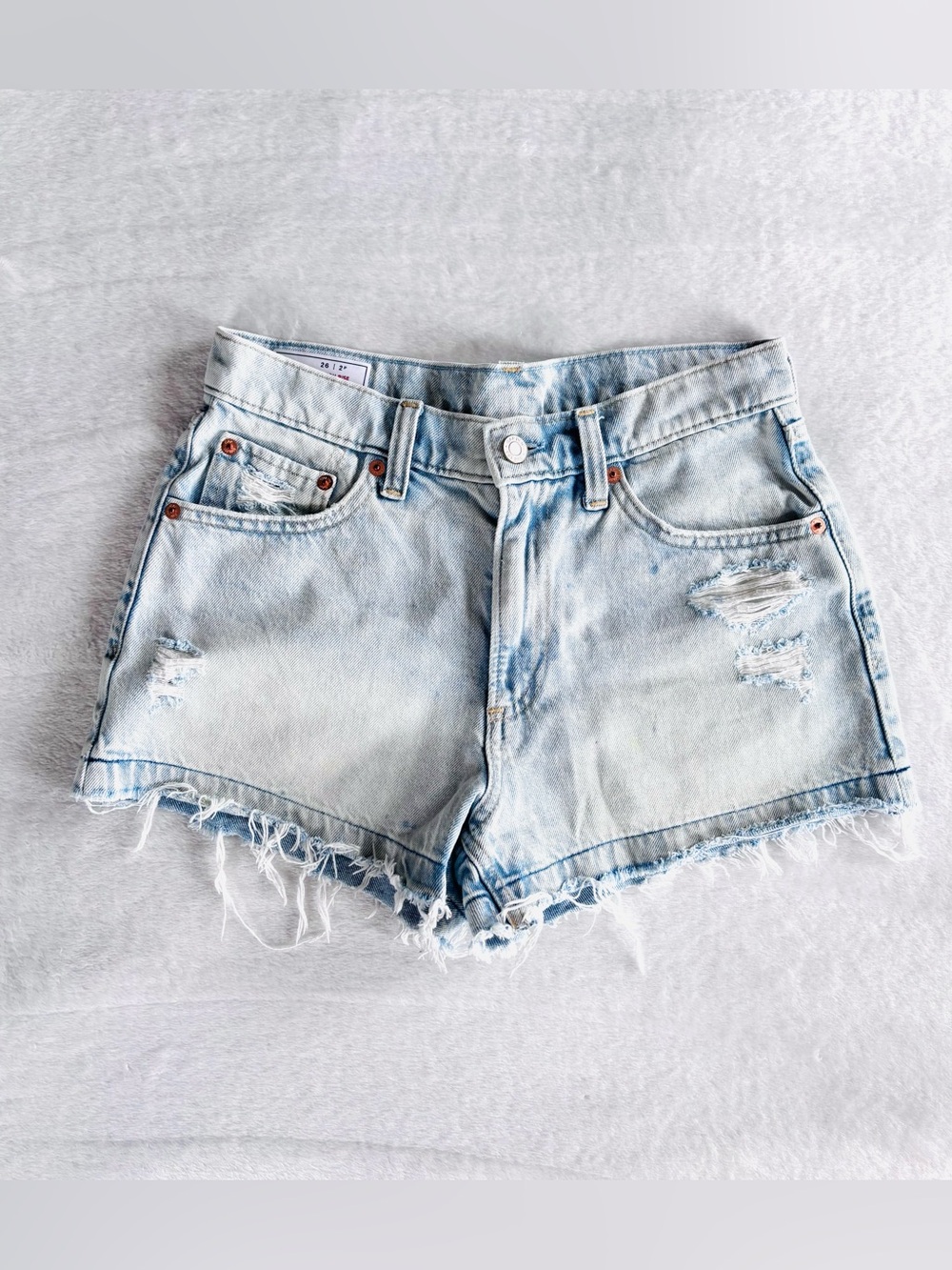GAP 4" High Rise Stride Distressed Jean Denim Shorts, Light Blue, Size 26/2 P